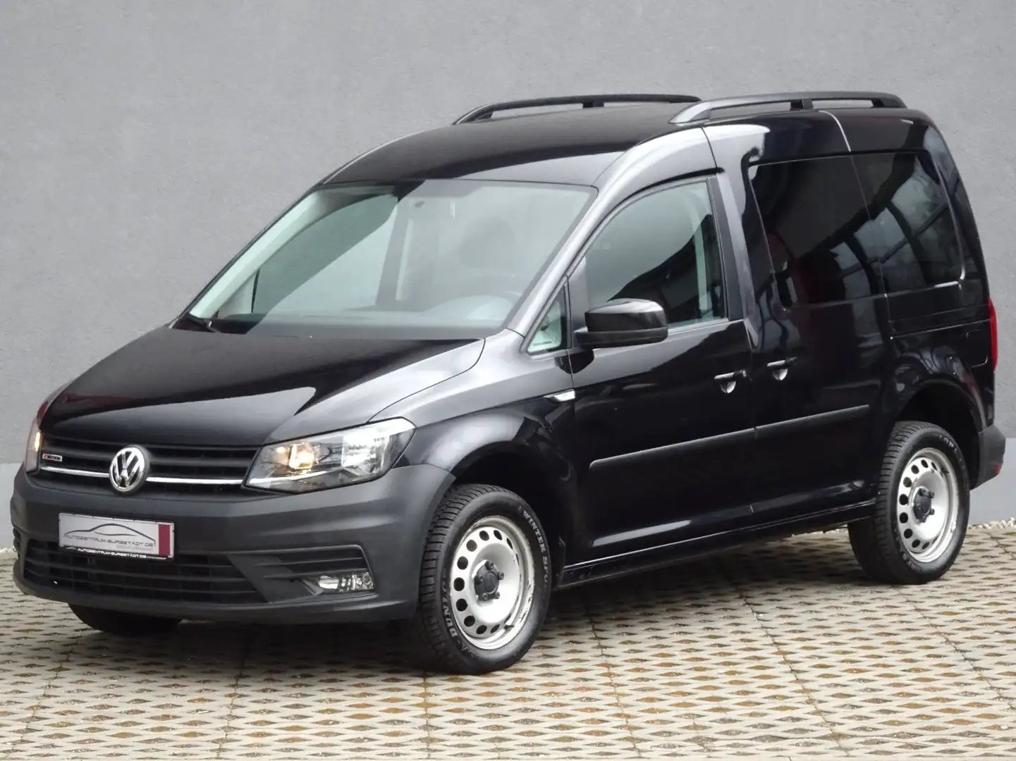 Volkswagen Caddy 2,0 TDI 4Motion Trendline/StandHZG/SH/Navi Schwarz - 1