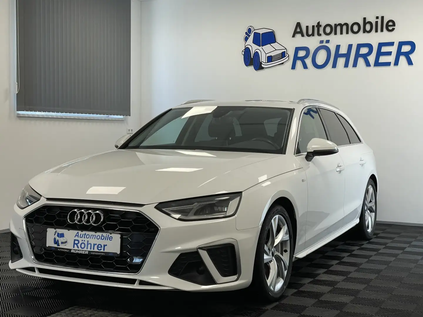 Audi A4 Avant 40 TDI S-Tronic S-Line Virtual Navi AHK Weiß - 1