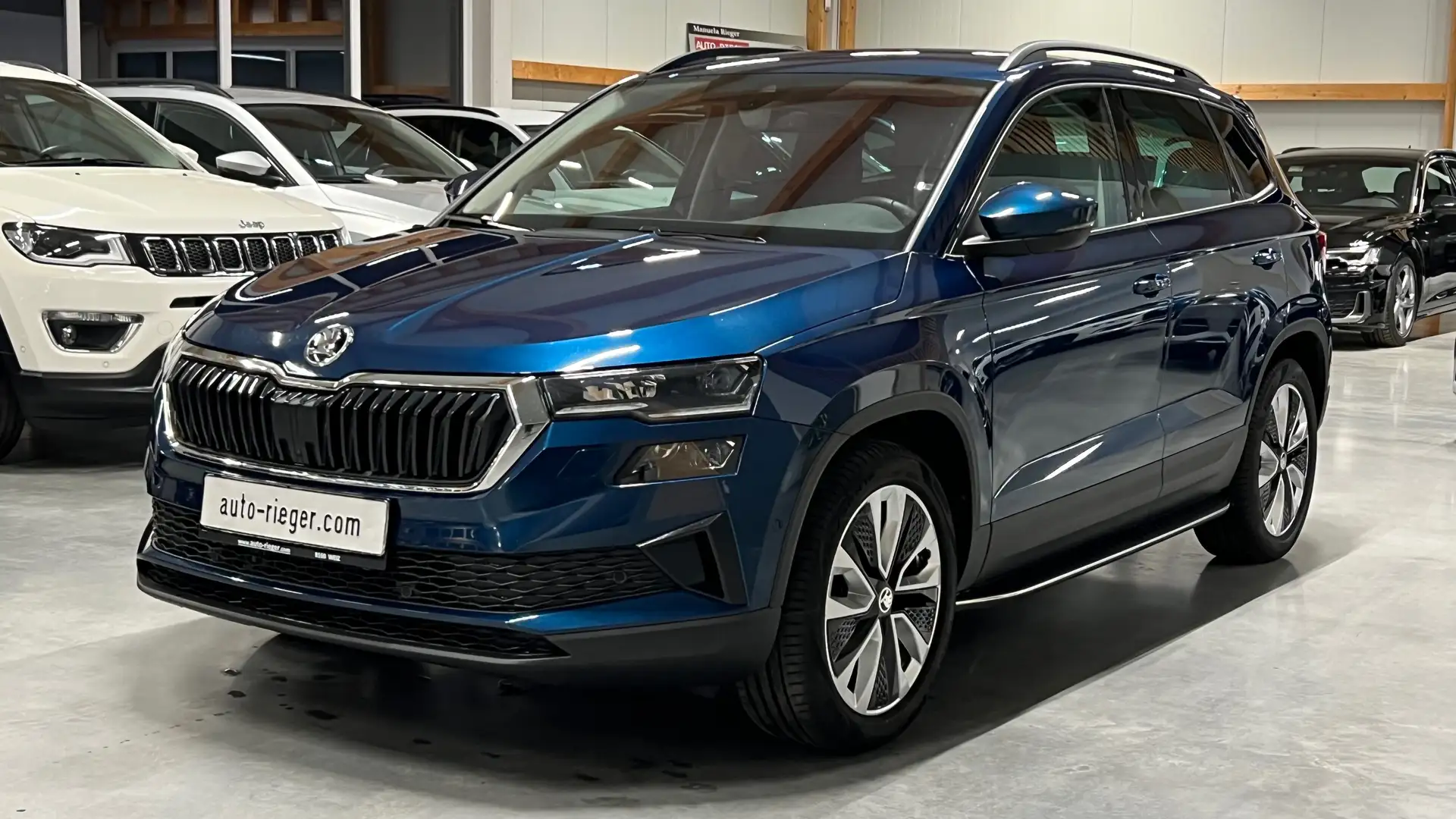 Skoda Karoq Style 4x4 LED, ACC, AHK, 360° CAM, Keyless Blau - 2
