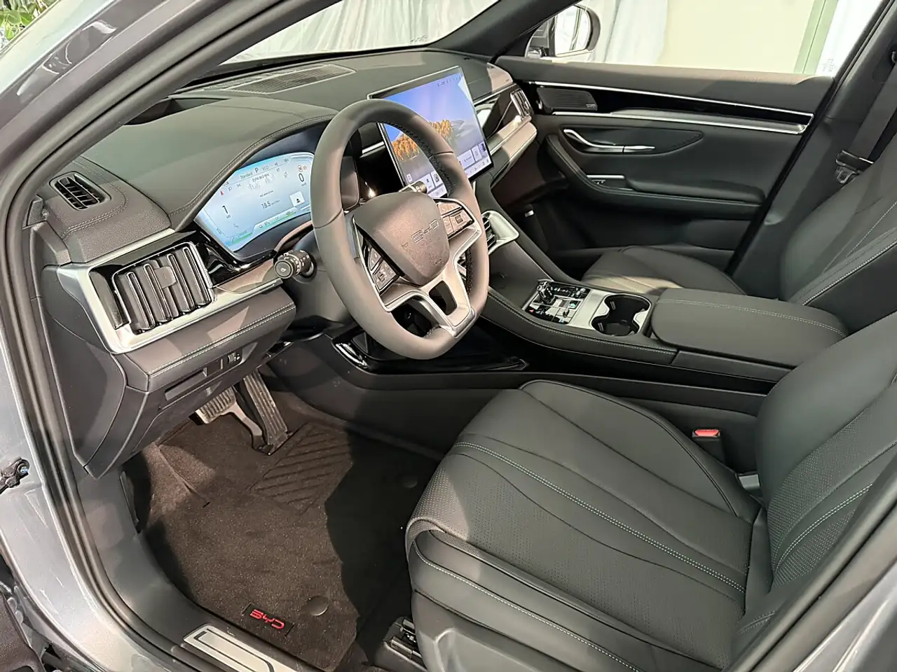 BYD SEAL U