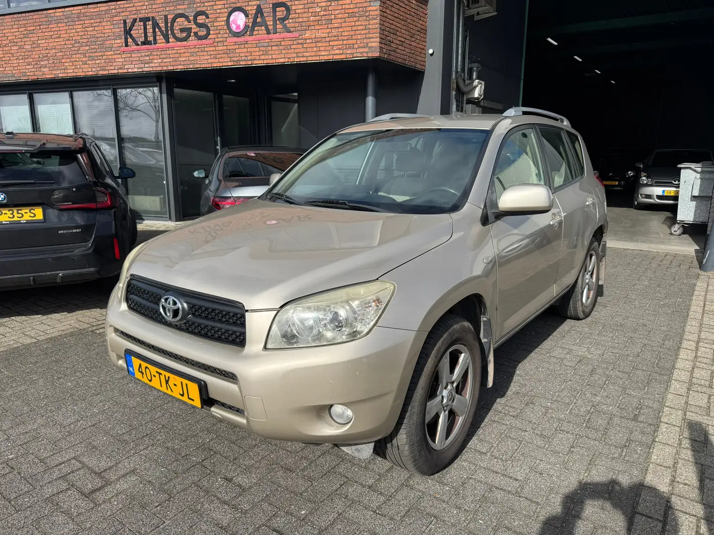 Toyota RAV 4 2.0 VVTi Sol 4X4 AUTOMAAT CLIMA TREKHAAK CRUISE PD Beige - 1