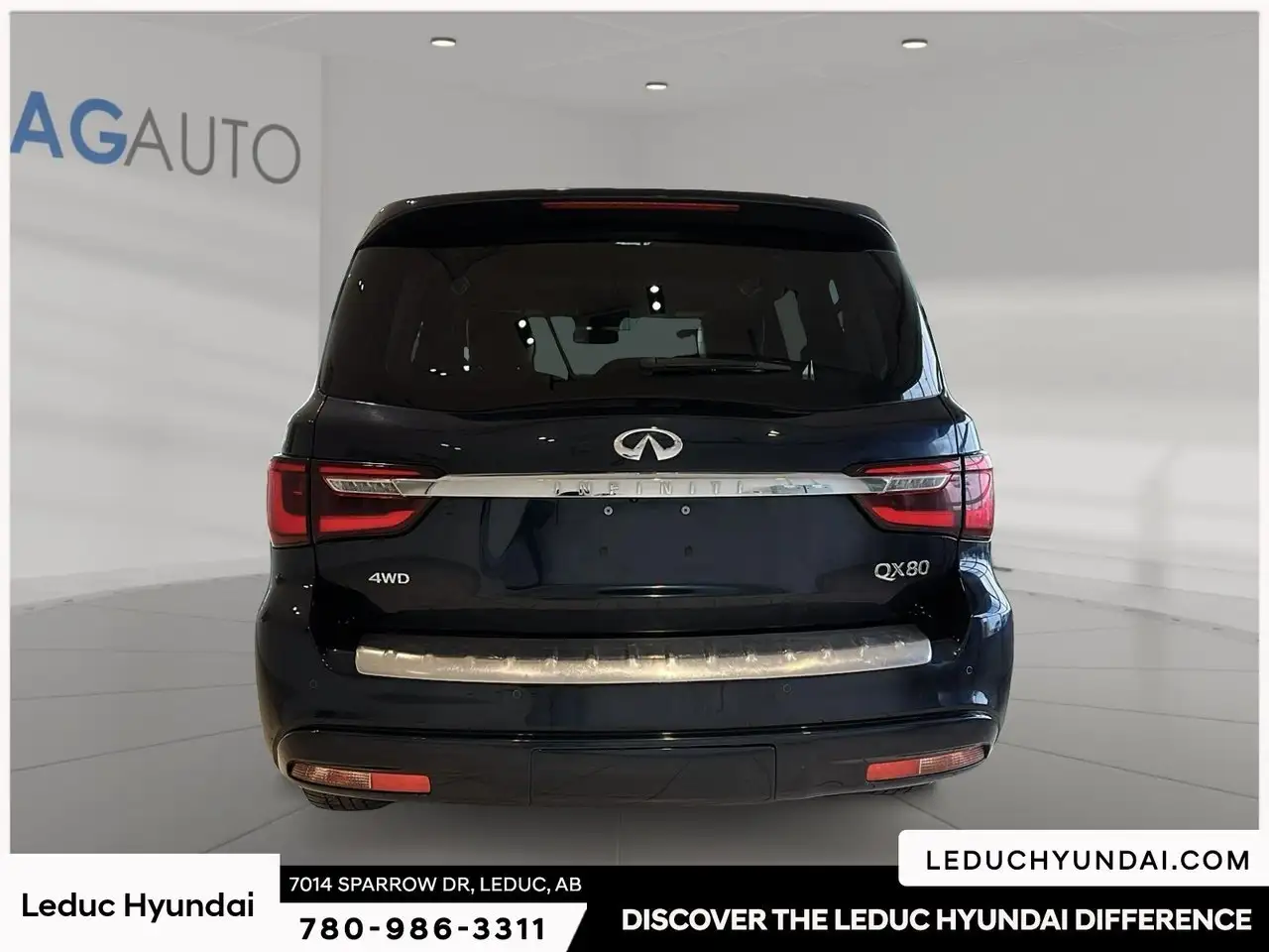 Infiniti QX80 снимка Infiniti QX80