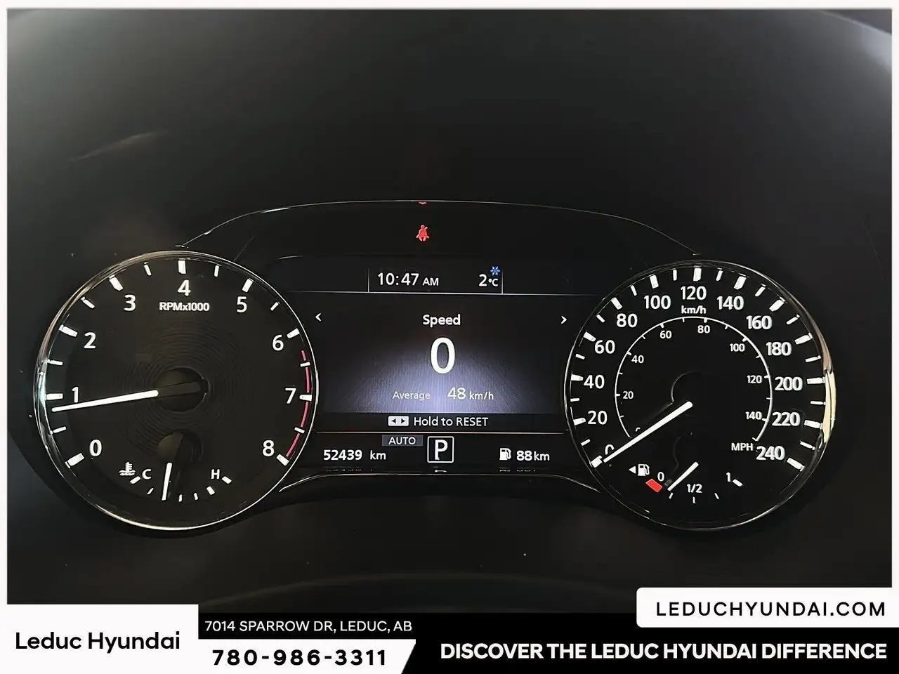 Infiniti QX80 снимка Infiniti QX80