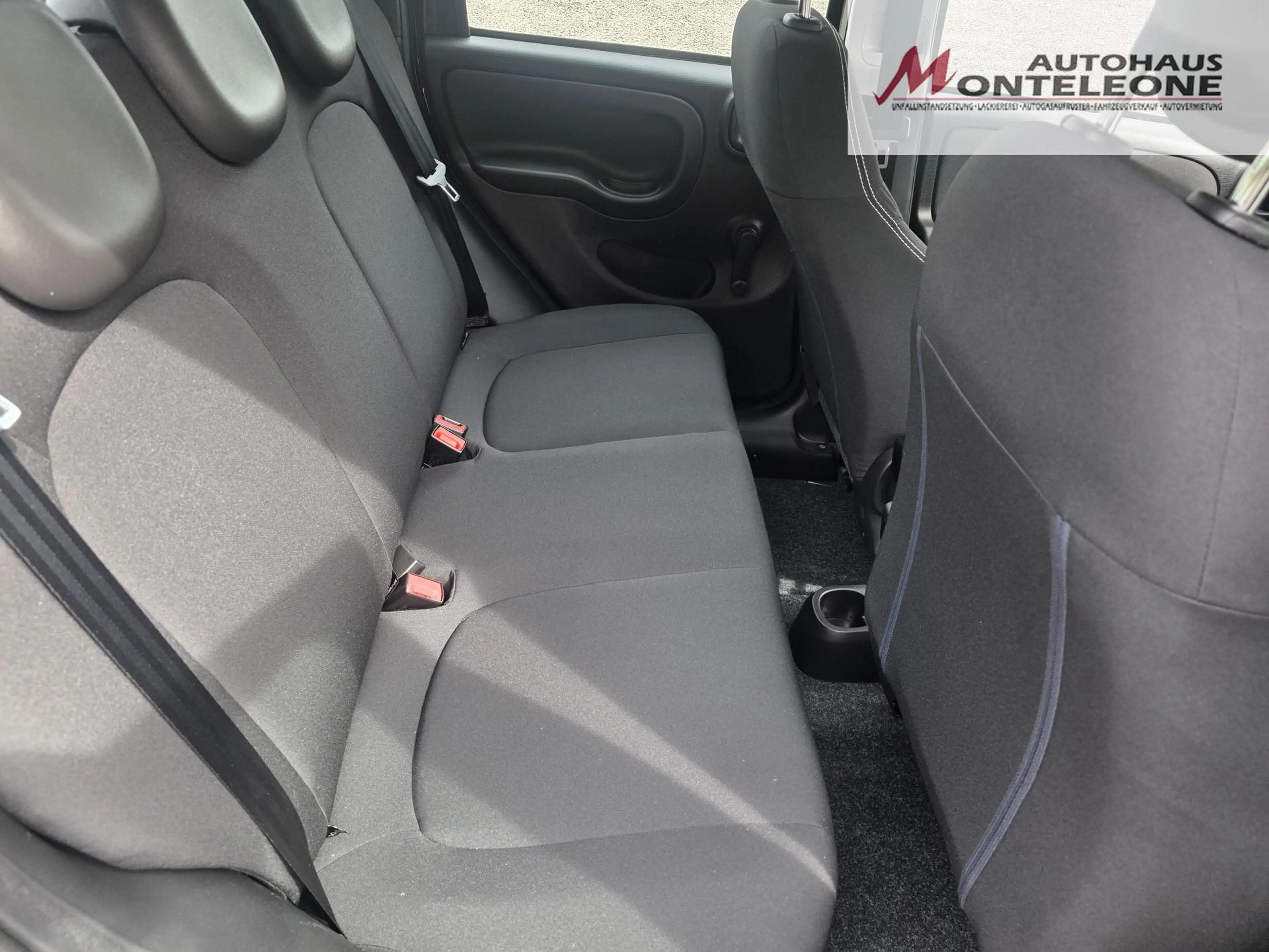 Fiat Panda Panda  Icon | 4 Sitzer | Radio | PDC | Tempomat — photo 8