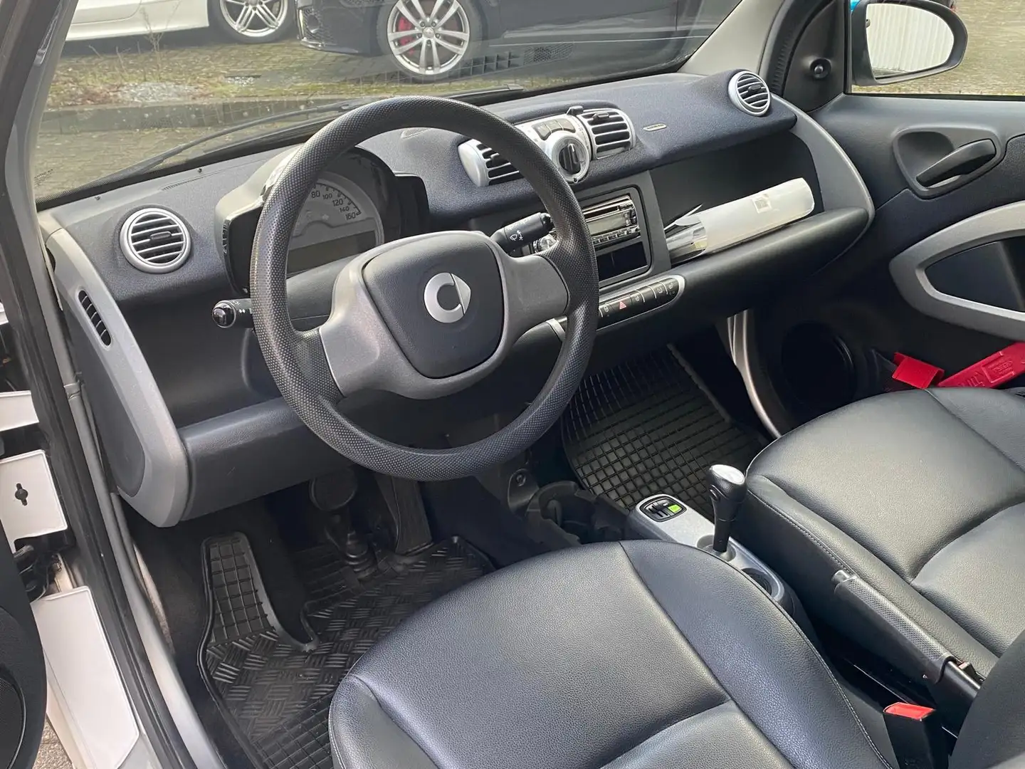 smart forTwo Micro Hybrid Drive 45kW Klima TÜV Grigio - 2