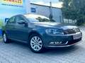 Volkswagen Passat Lim. BMT*1.HAND*AUTOM*ERST 55TKM*RENTNERF Grau - thumbnail 3