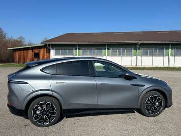 XPENG G6 Long Range Facelift – 800V Schnellladen | Nappaleder | Massage | 525 km WLTP