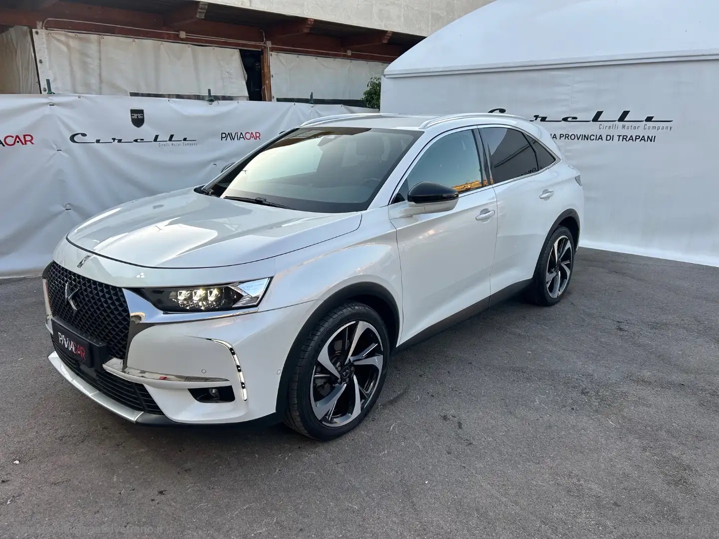 DS Automobiles DS 7 Crossback DS 7 Crossback BlueHDi 180 aut. Gr. Chic Blanc - 1