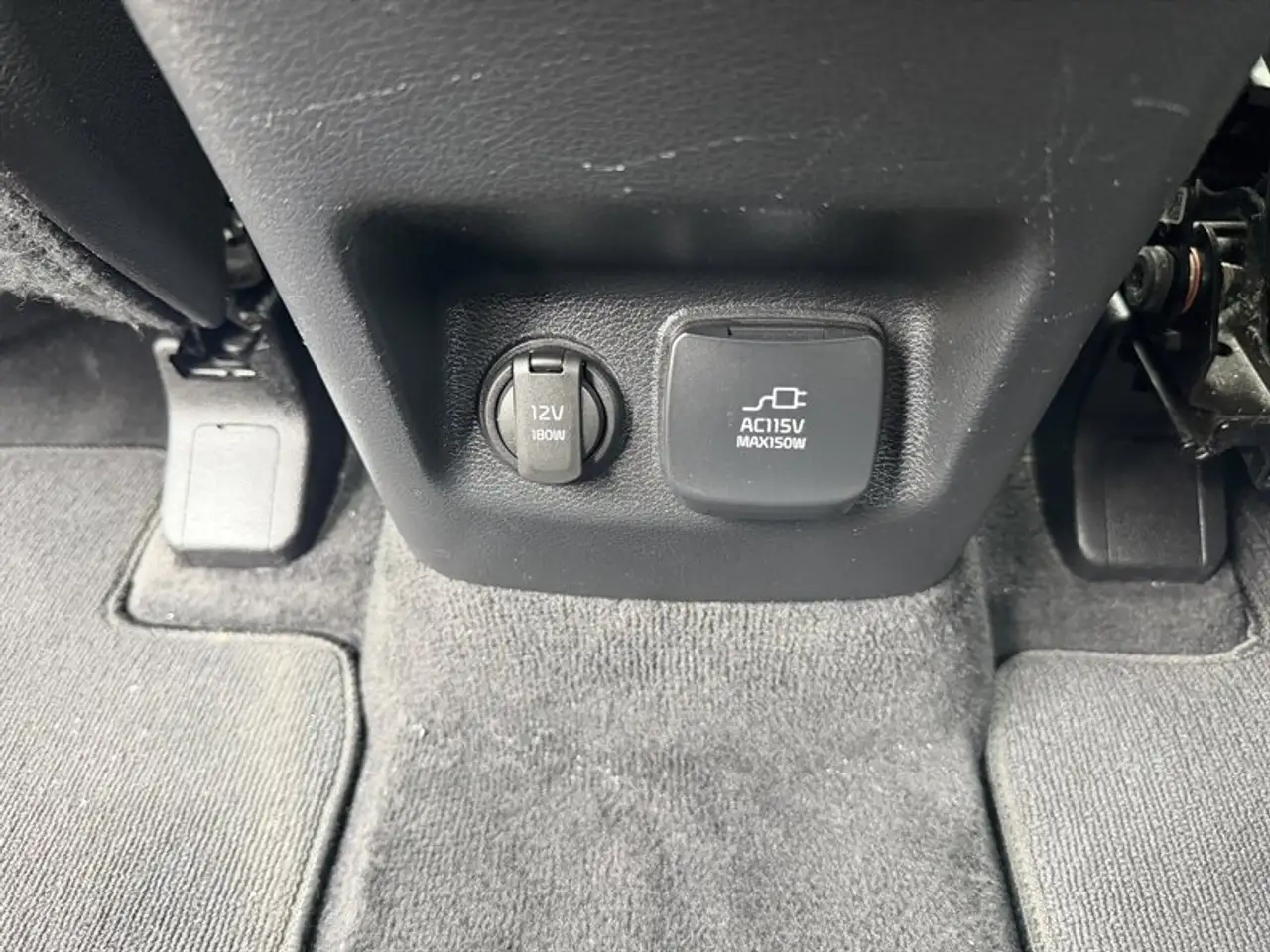 Kia Telluride снимка Kia Telluride