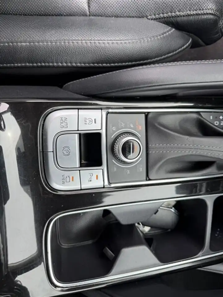 Kia Telluride снимка Kia Telluride