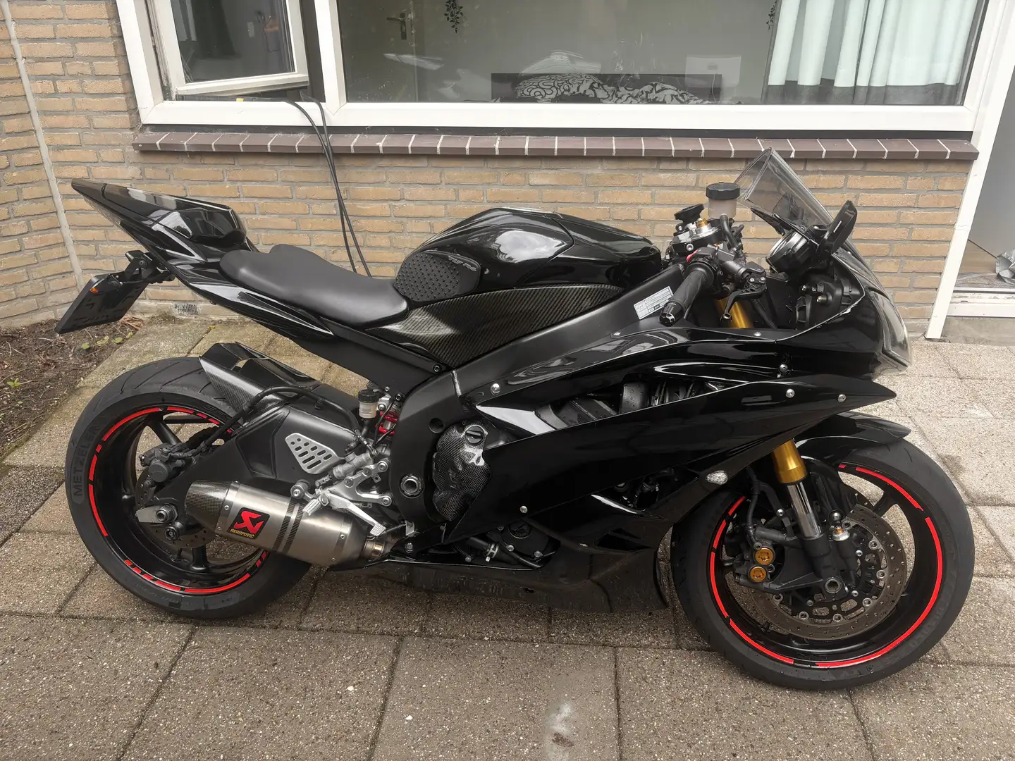 Yamaha YZF-R6 Yamaha YZF-R6 - Quickshifter, akrapovic - 2