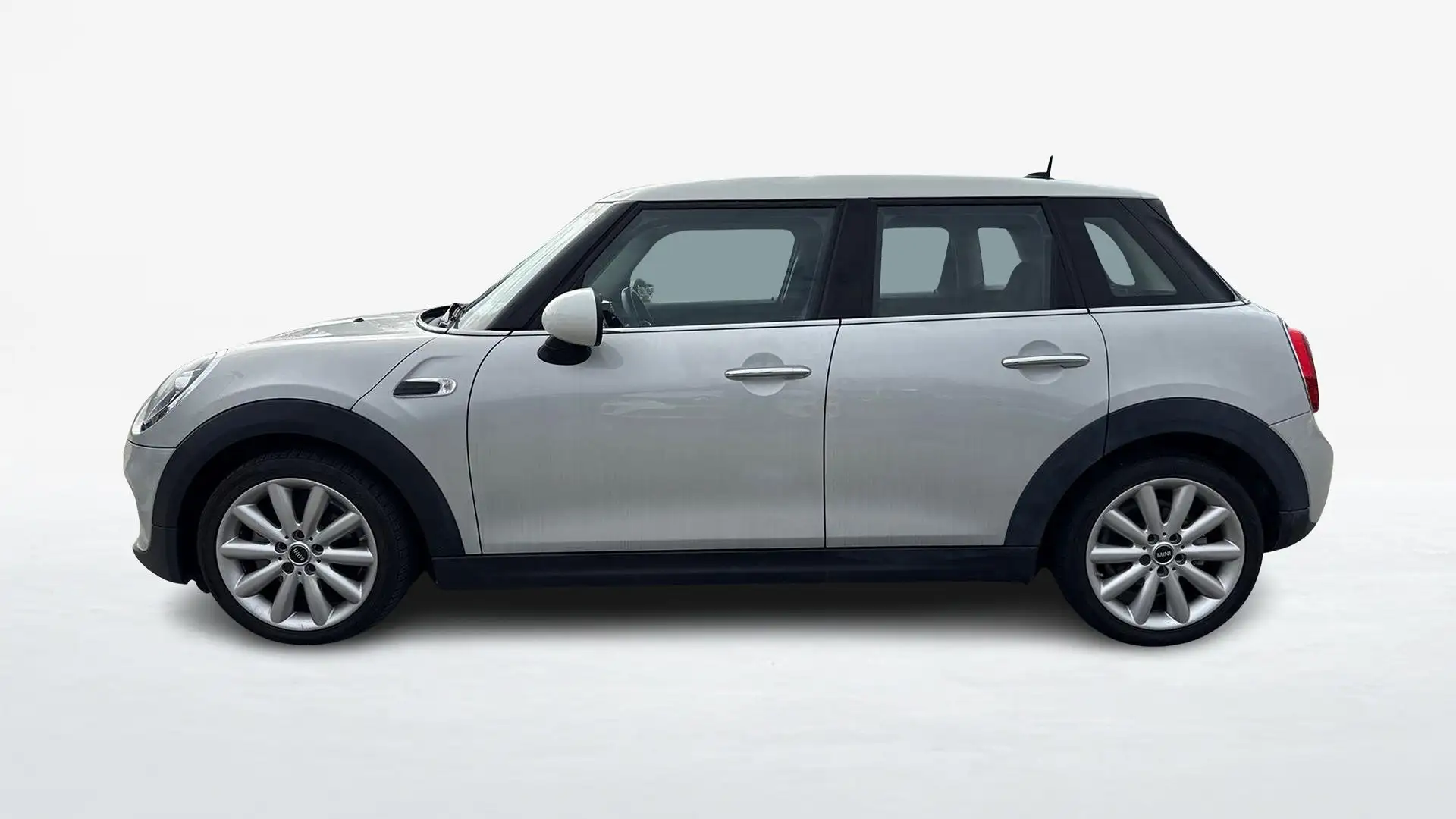 MINI Cooper Mini IV F55 2018 5p 1.5 Twin Power Turbo Cooper D Gris - 2