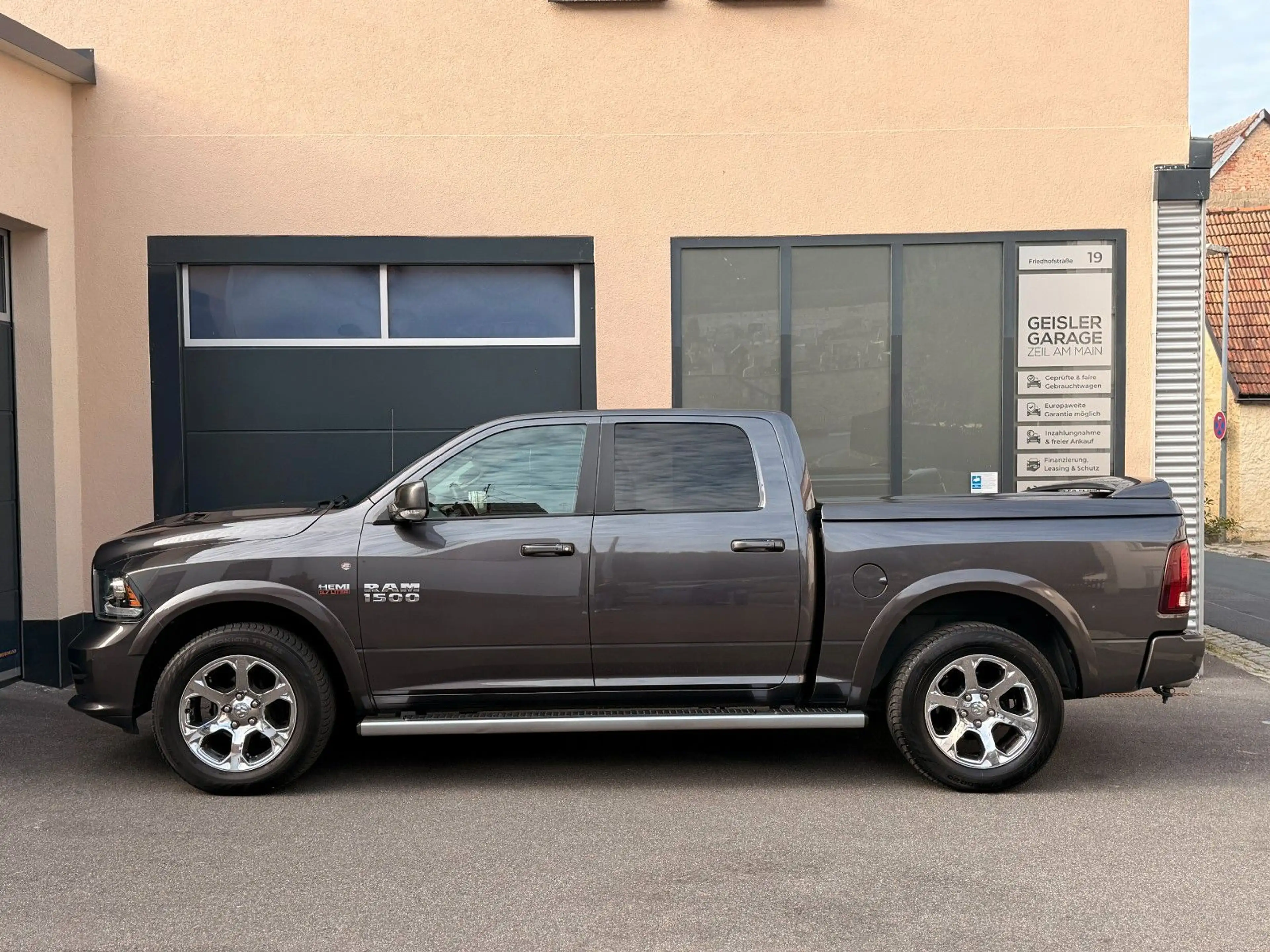 Dodge RAM 1500 Sport CrewCab / LPG-AutoGas & AT-Motor — photo 4