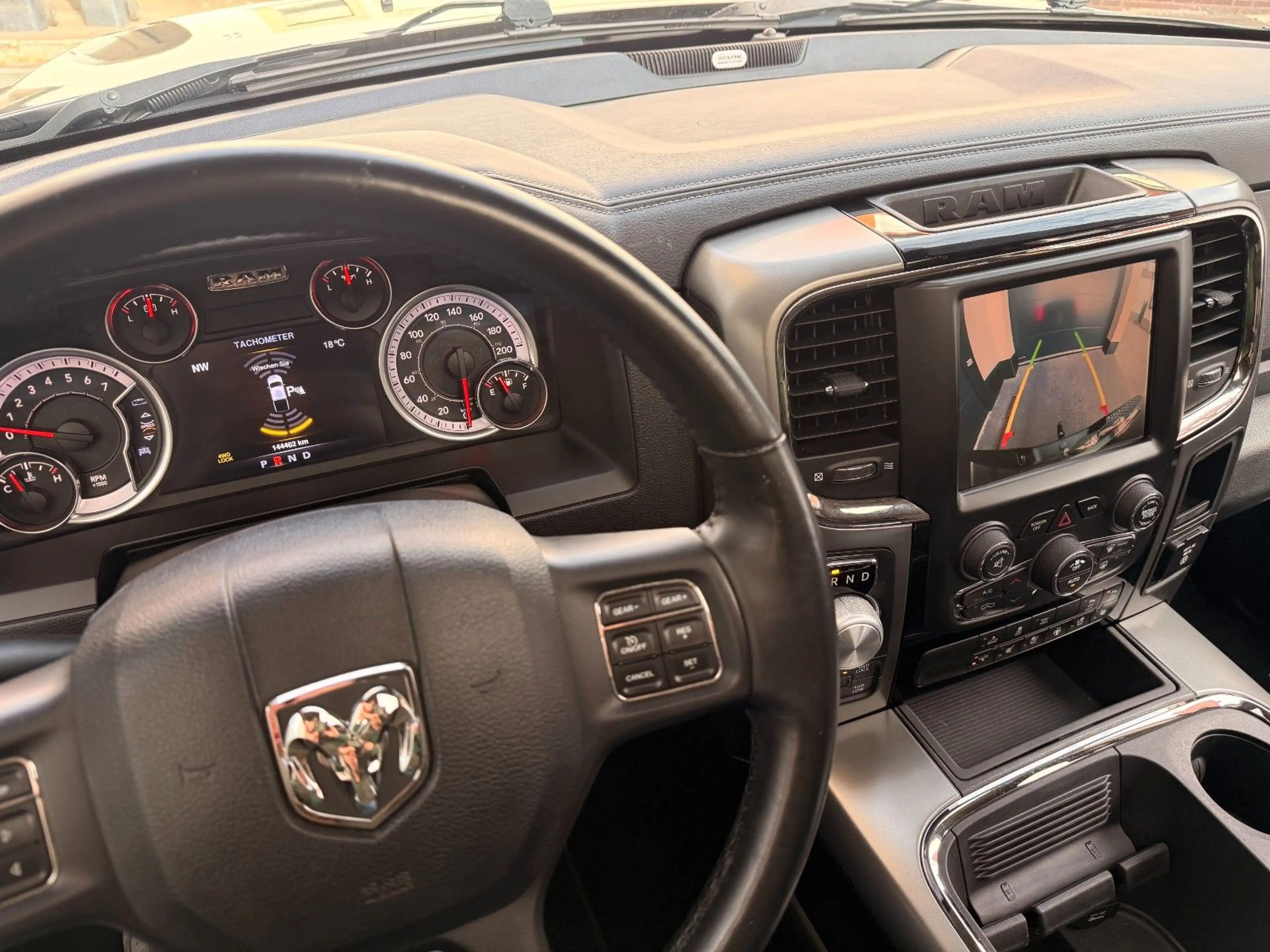 Dodge RAM 1500 Sport CrewCab / LPG-AutoGas & AT-Motor — photo 15