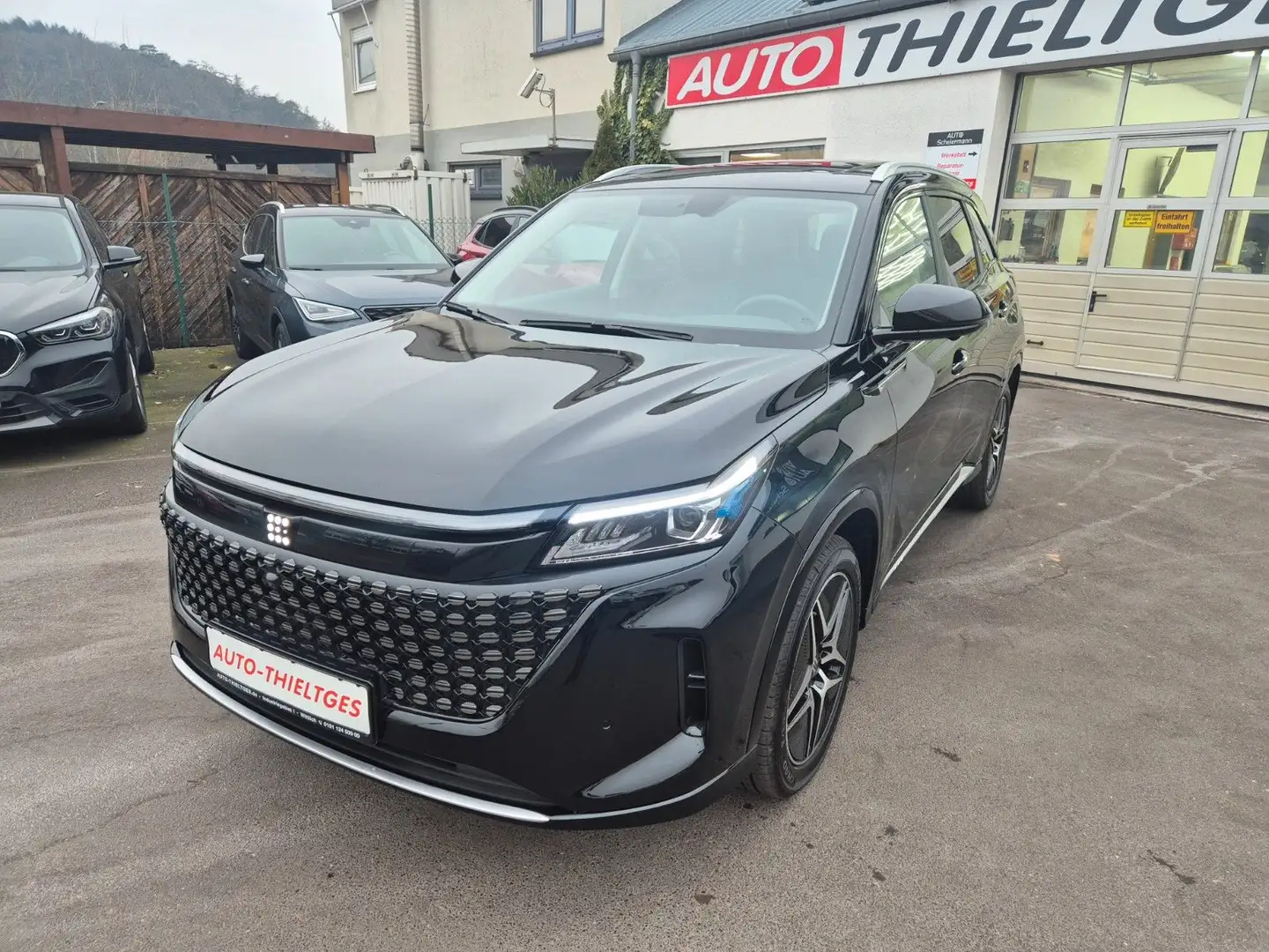 DFSK Fengon E5 plug in hybrid Noir - 1