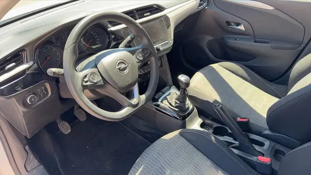 Opel Corsa view 8