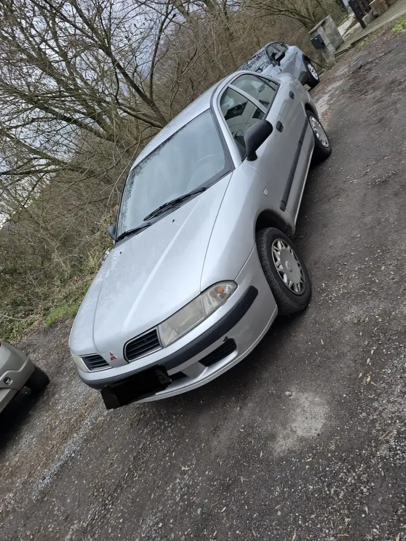 Mitsubishi Carisma 1.6i 16v Classic - 1