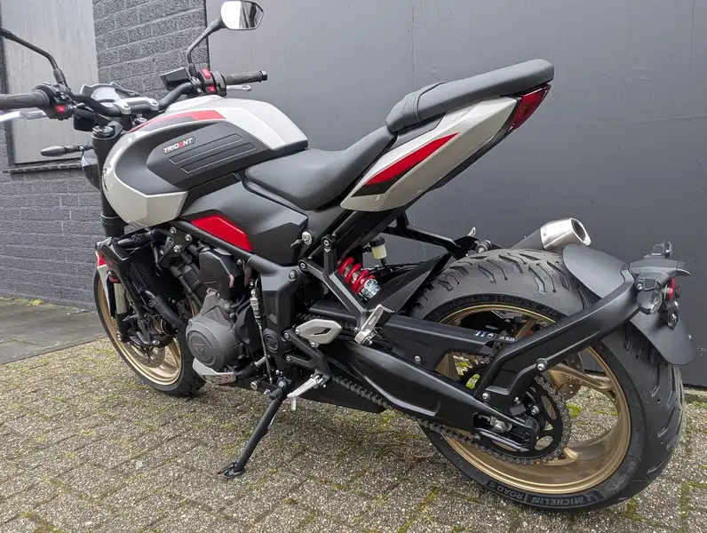 Triumph Trident 800 NEW - foto 3