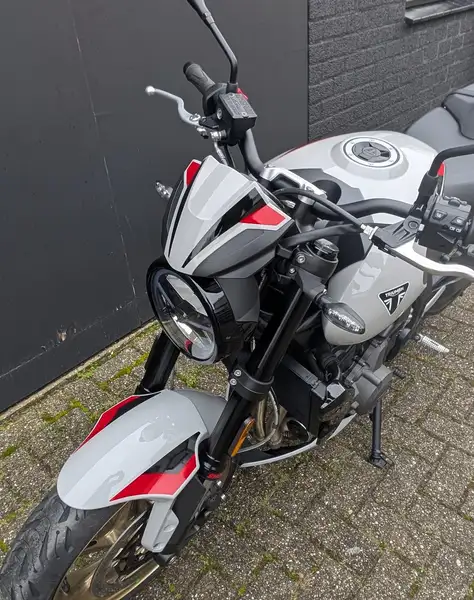 Triumph Trident 800 NEW - foto 6