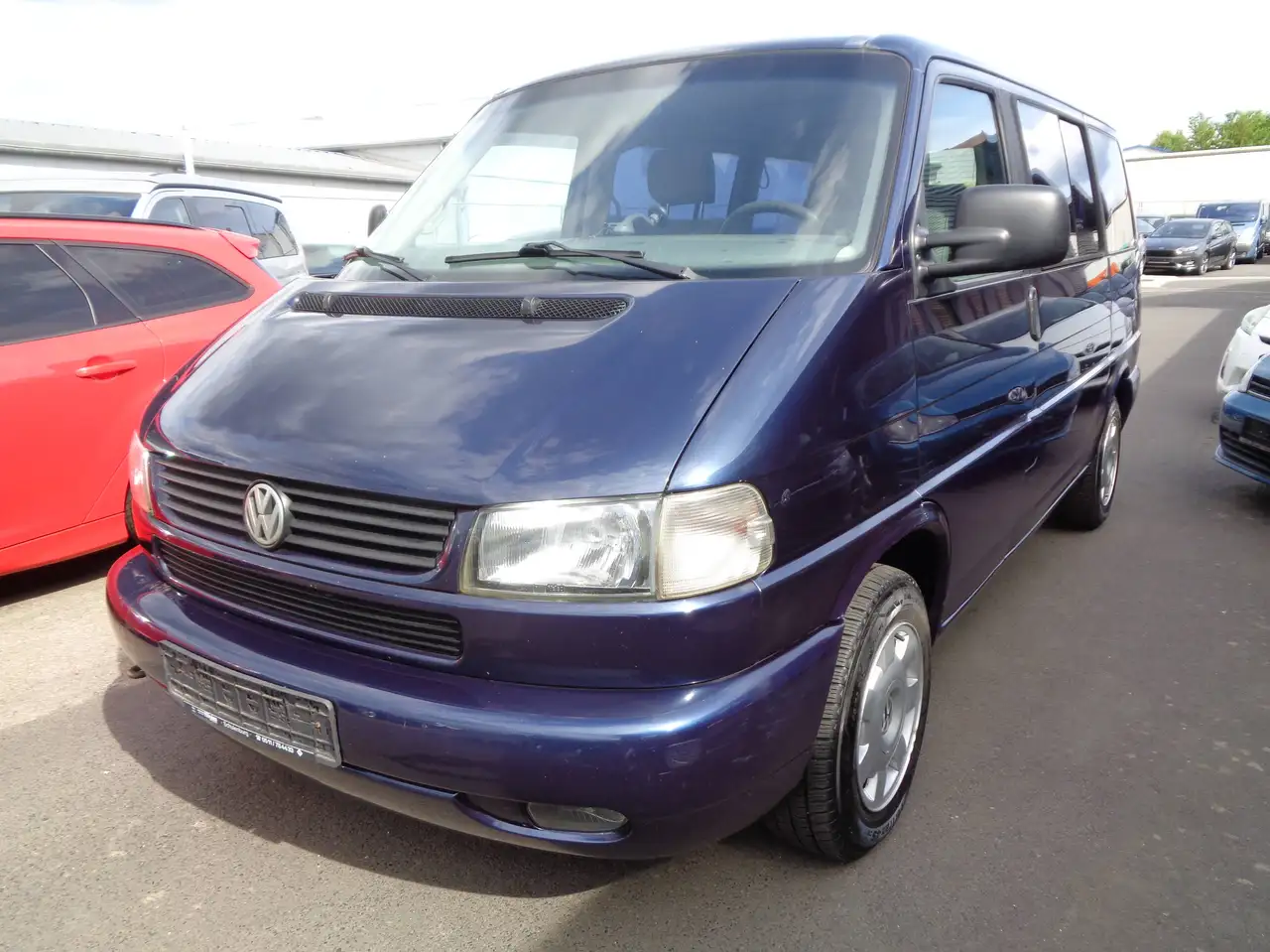 Volkswagen T4 MULTIVAN 2.5*Klimaautomatik*Sitzheizung*7-Sitze*Ahk*, foto 2