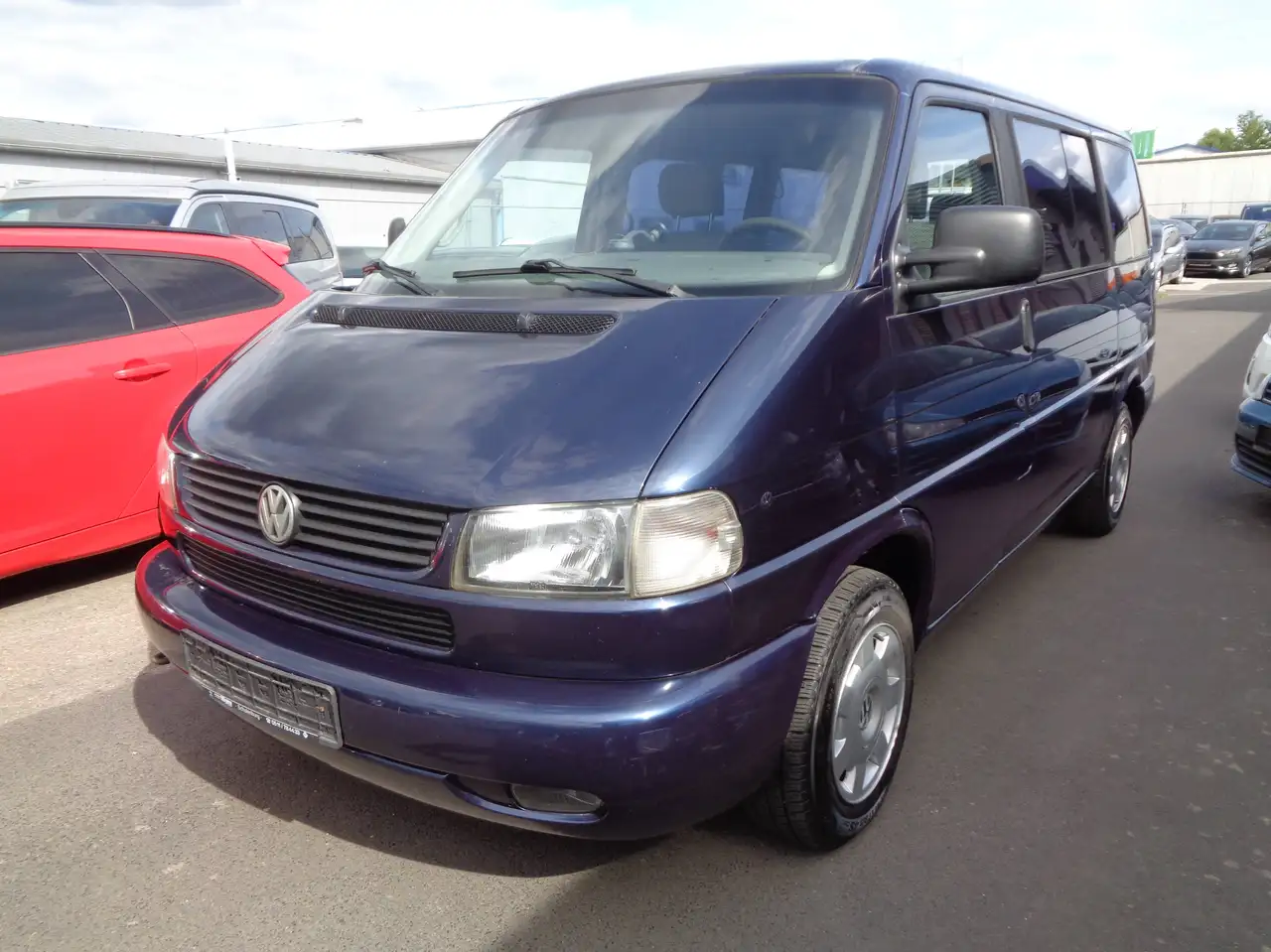 Volkswagen T4 MULTIVAN 2.5*Klimaautomatik*Sitzheizung*7-Sitze*Ahk*, foto 3