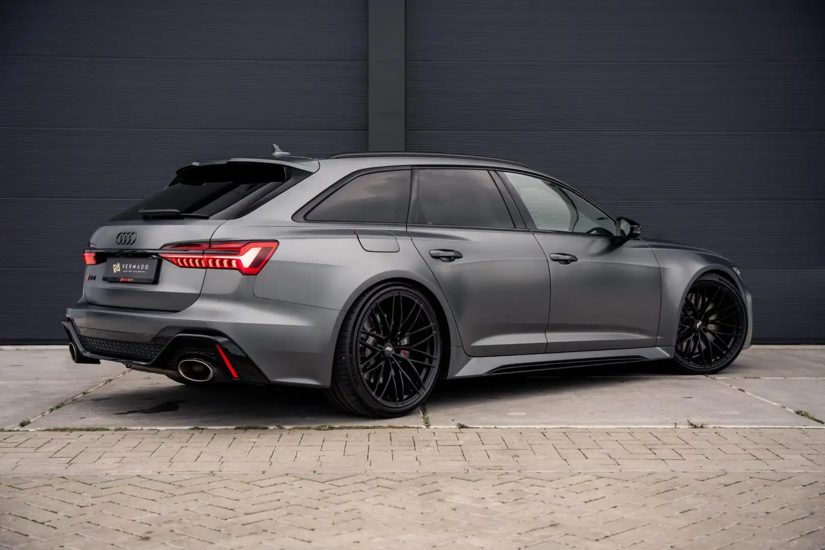 Audi RS6 Avant 4.0 V8 Akrapovic, Target Blue Eye, Trekhaak Gris - 2