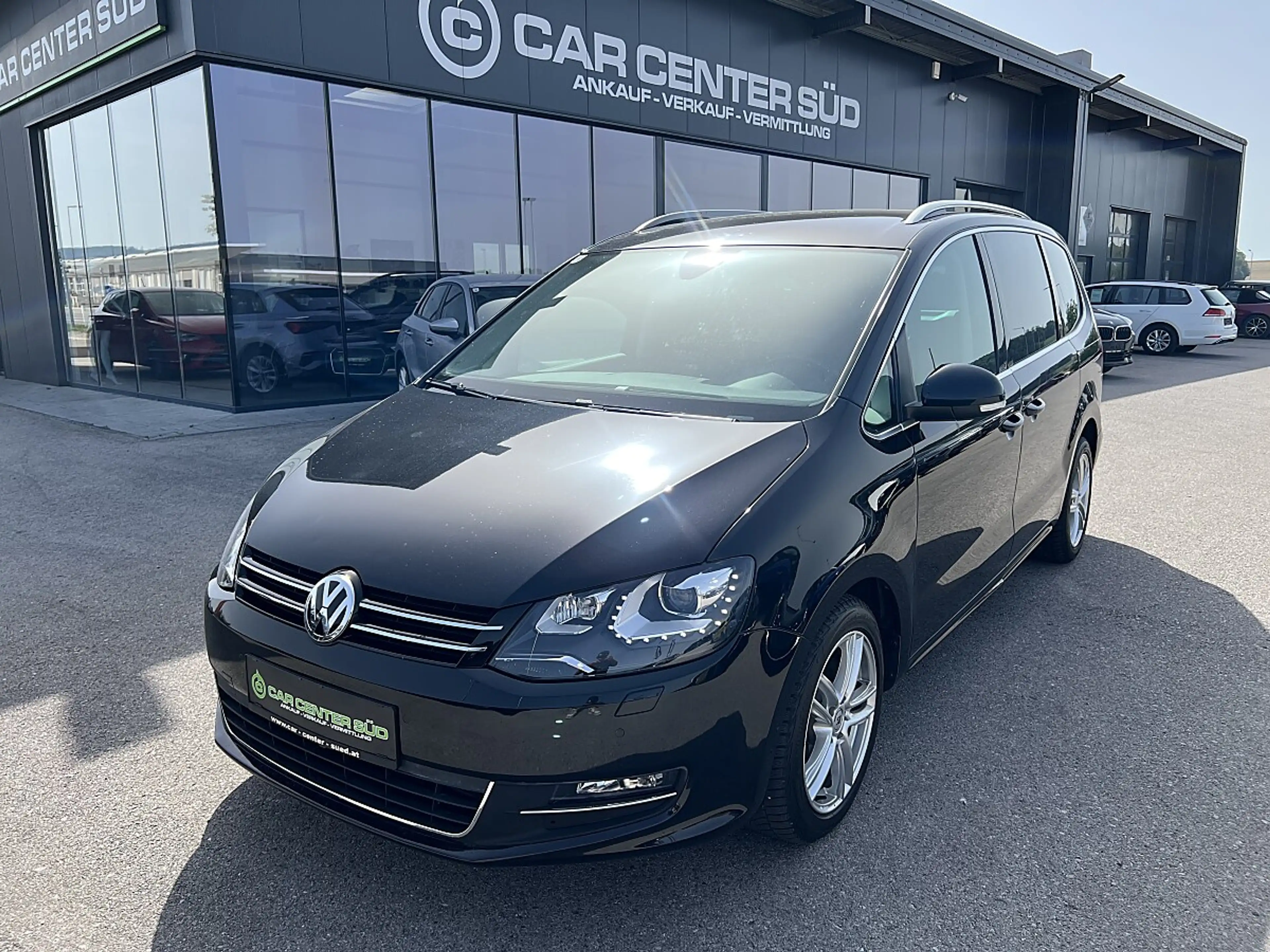 Volkswagen Sharan Business+ 2,0 TDI DSG 4Motion