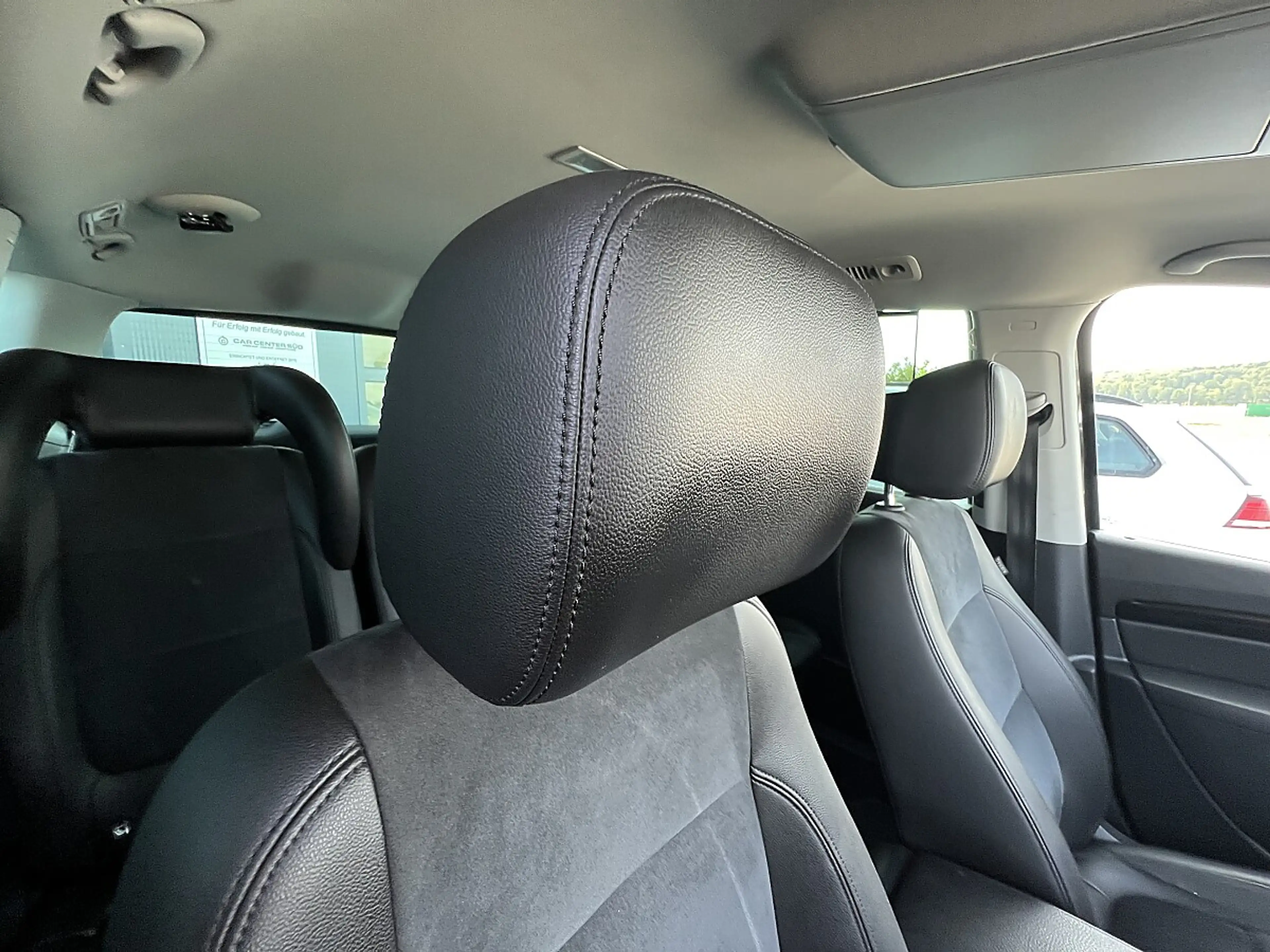 Volkswagen Sharan Business+ 2,0 TDI DSG 4Motion — photo 7