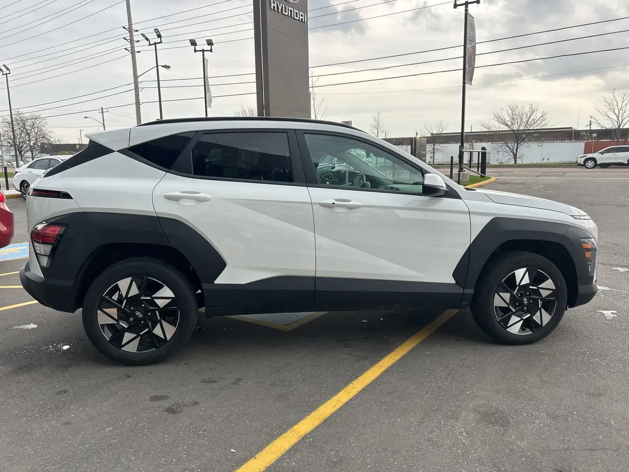 Hyundai KONA снимка Hyundai KONA