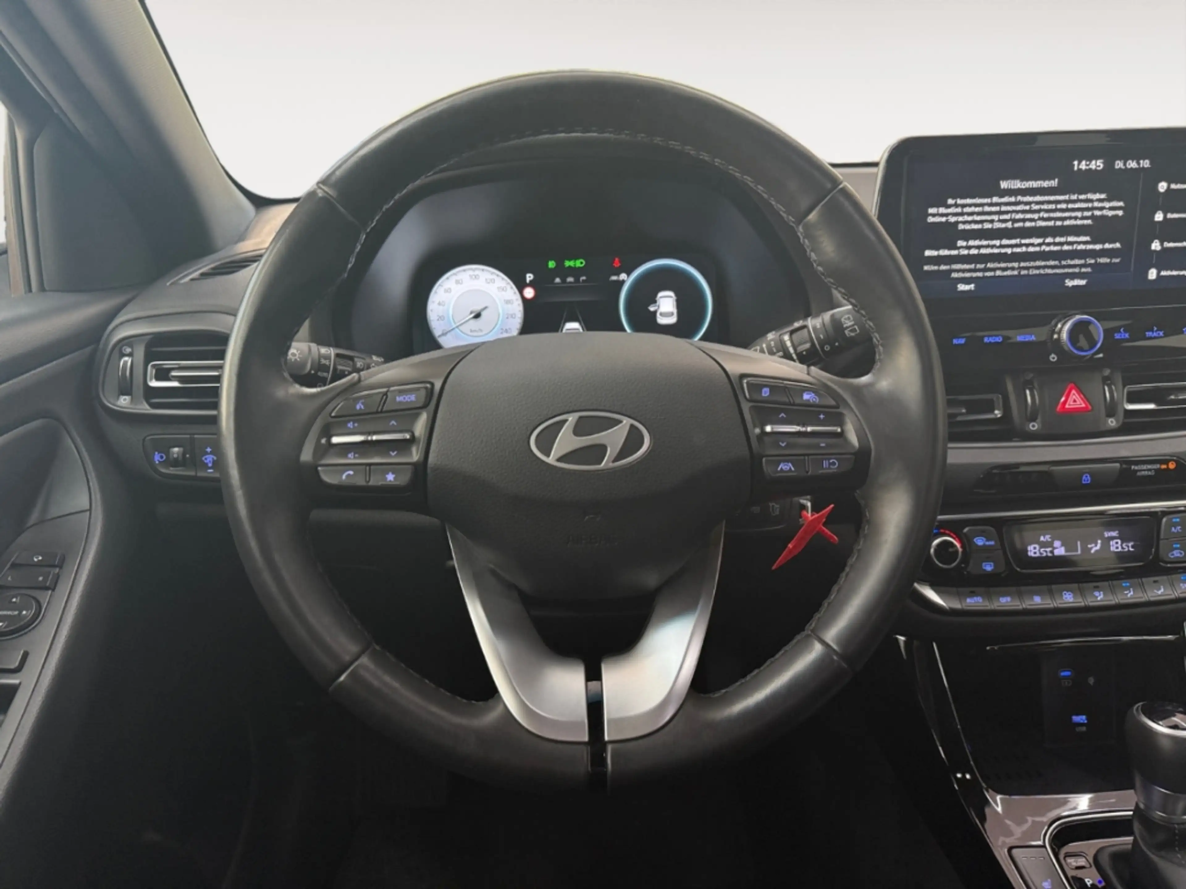 Hyundai i30 Advantage AUTOMATIK NAV LED DIG-DISPLAY KAMERA ACC — photo 13