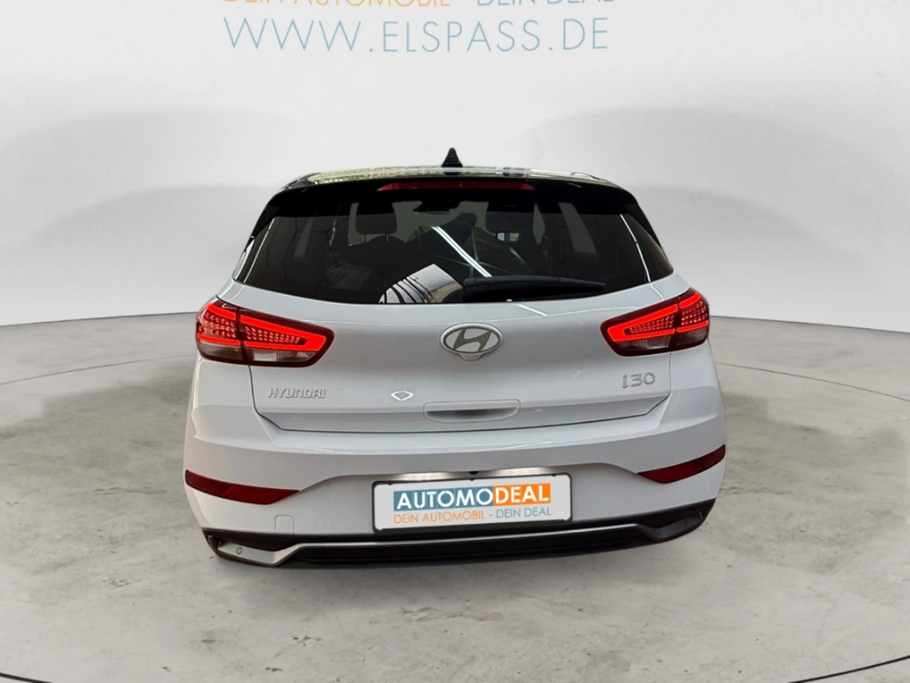 Hyundai i30 Advantage AUTOMATIK NAV LED DIG-DISPLAY KAMERA ACC — photo 6