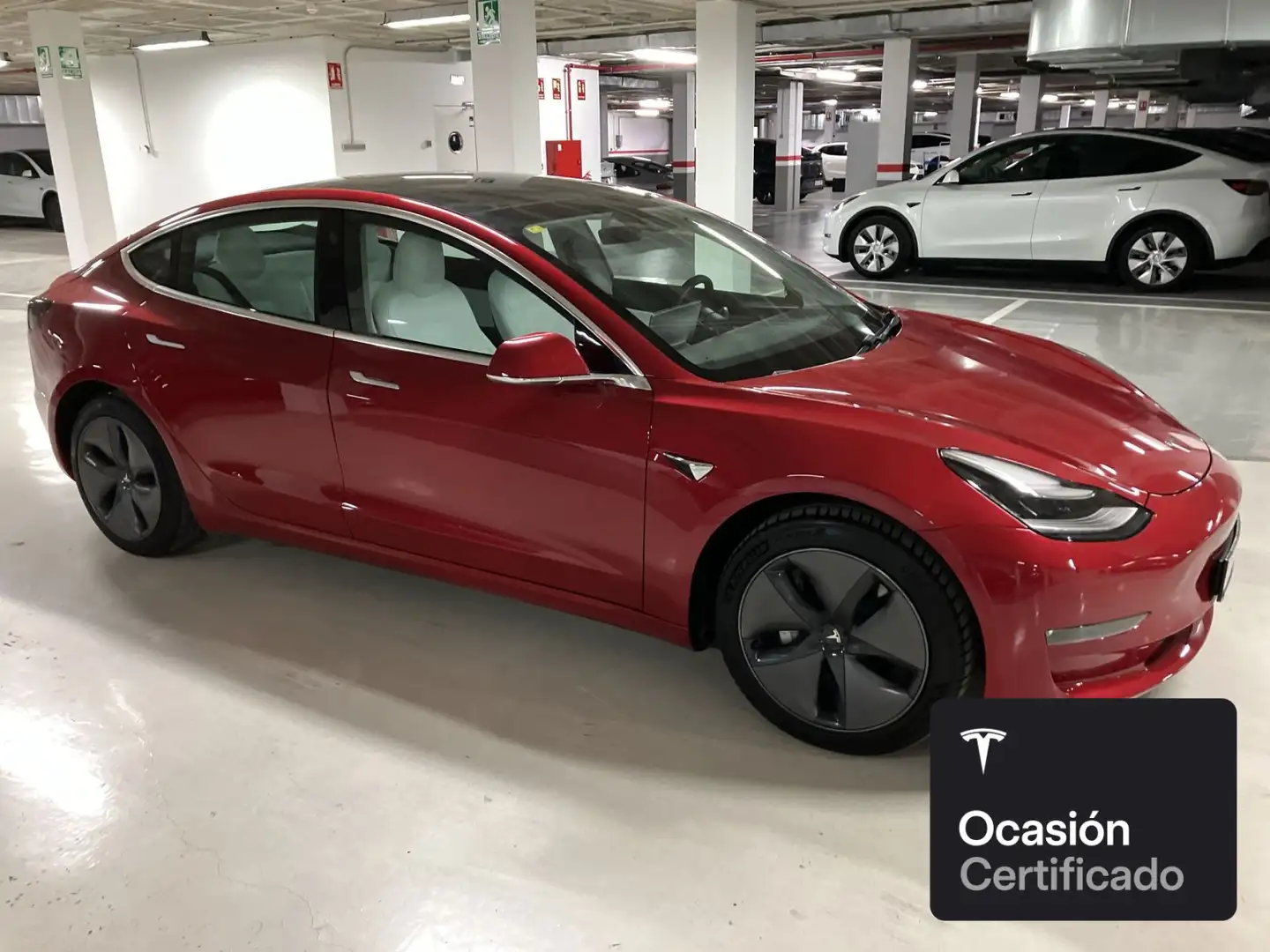 Tesla Model 3 Long Range AWD Rojo - 2