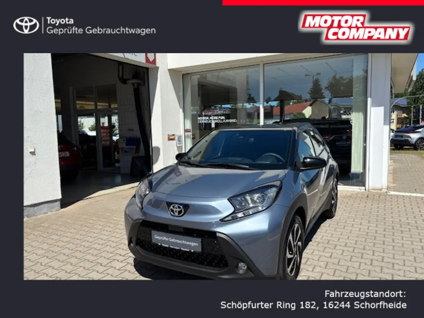 Toyota Aygo X X 1,0 Benzin 5-Gang 5.-Trg Air Teamplayer Ausstatt Grijs - 1