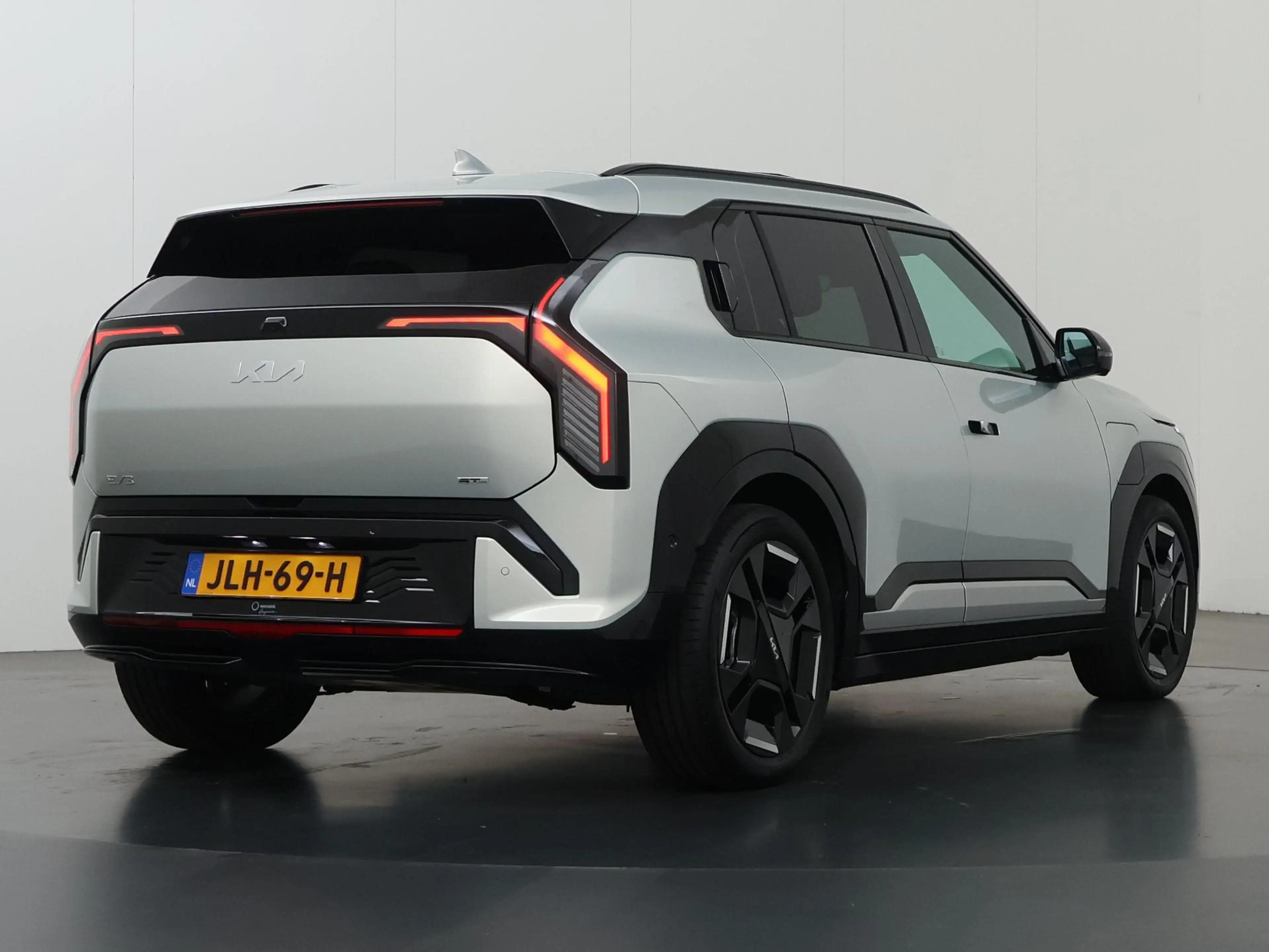 Kia EV3 GT-PlusLine 81.4 kWh | Panoramaschuifdak  | 360 Ca — photo 2