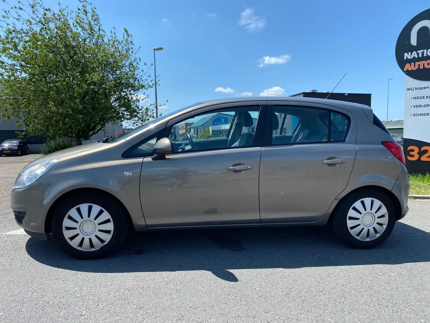 Opel Corsa 1.3 CDTi EcoFlex S/S Cosmo Marrón - 2