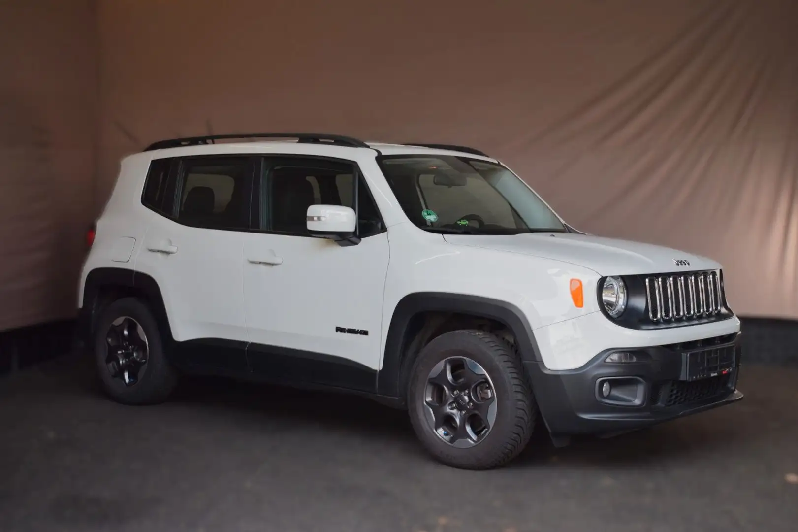 Jeep Renegade Longitude FWD AHK Navi Tempomat PDC Weiß - 2