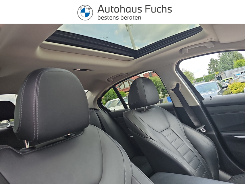 BMW 320 d xDrive LuxuryLine Schiebedach DrivAss RFK Sports — photo 14