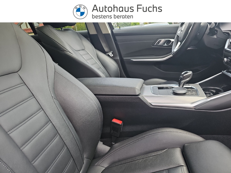 BMW 320 d xDrive LuxuryLine Schiebedach DrivAss RFK Sports — photo 11