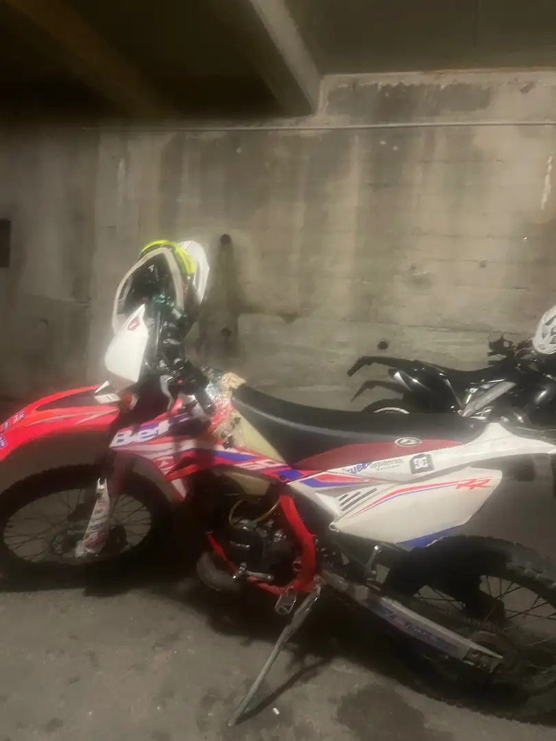 Beta RR Enduro Factory Rojo - 1