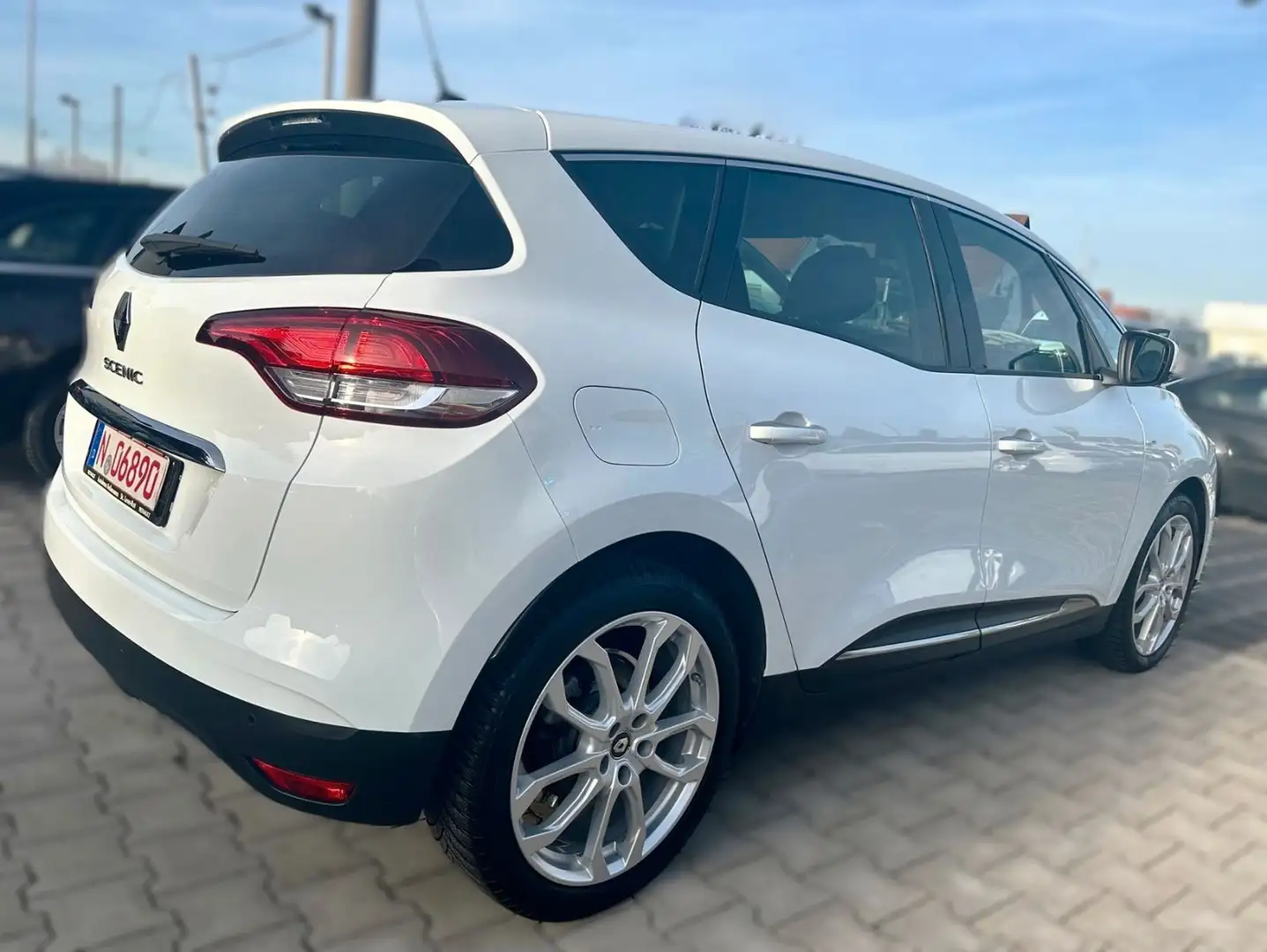 Renault Scenic 1.4 TCe 140 BOSE Edition*Massage*1 Hand Bílá - 2