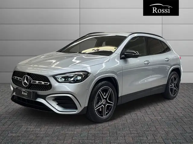 Mercedes-Benz GLA 180 Automatic