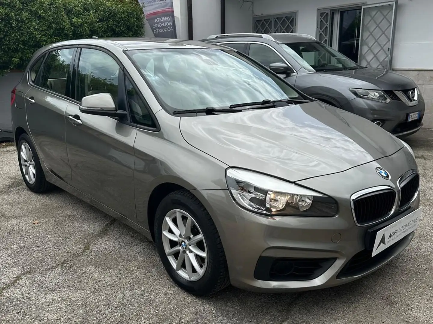BMW 218 2er Active Tourer 218d Active Tourer Luxury Oro - 2