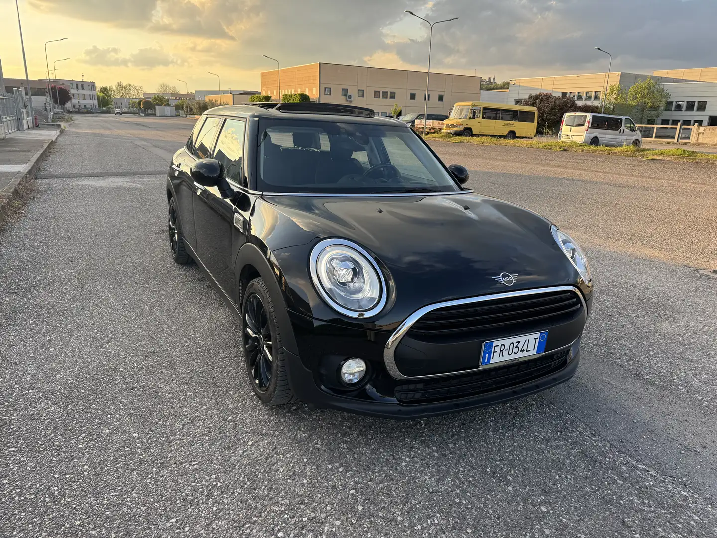 MINI One D Clubman 1.5 Hype auto my18 | tetto | full led - 1