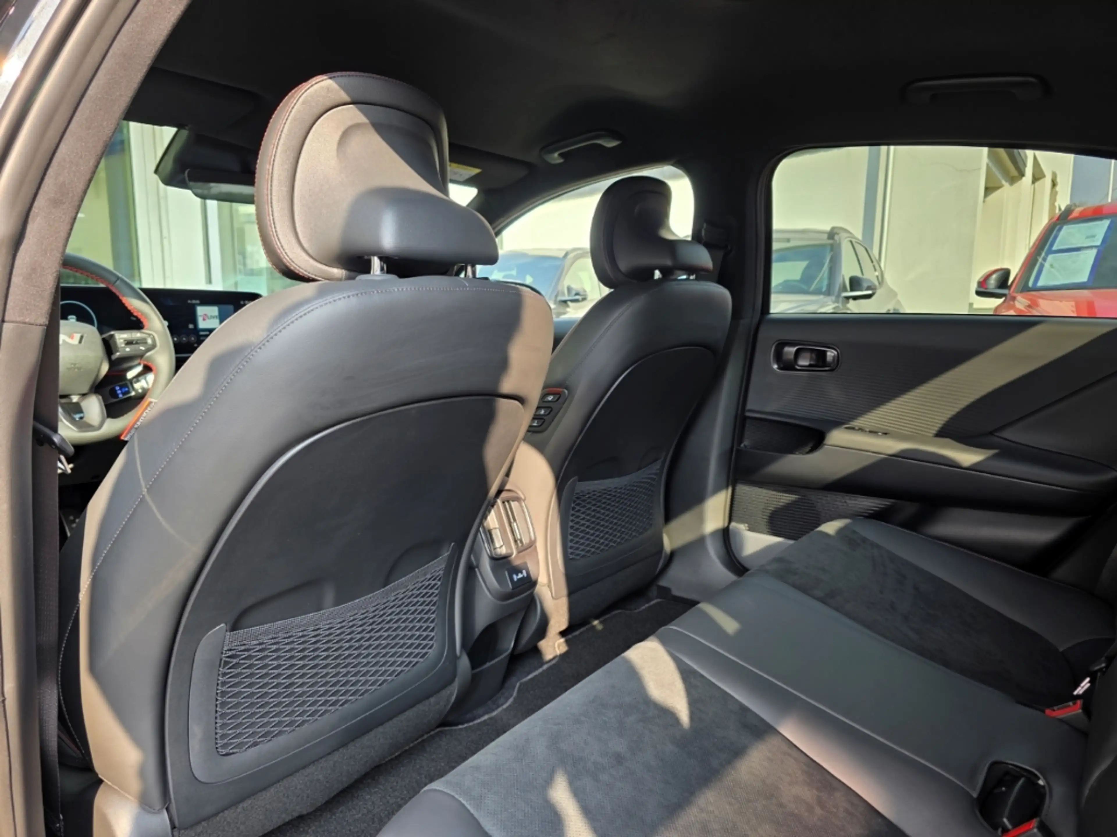 Hyundai IONIQ 6 FL 84 kWh 4WD N LINE X MY26, BOSE, Matrix-LED, 360 — photo 15