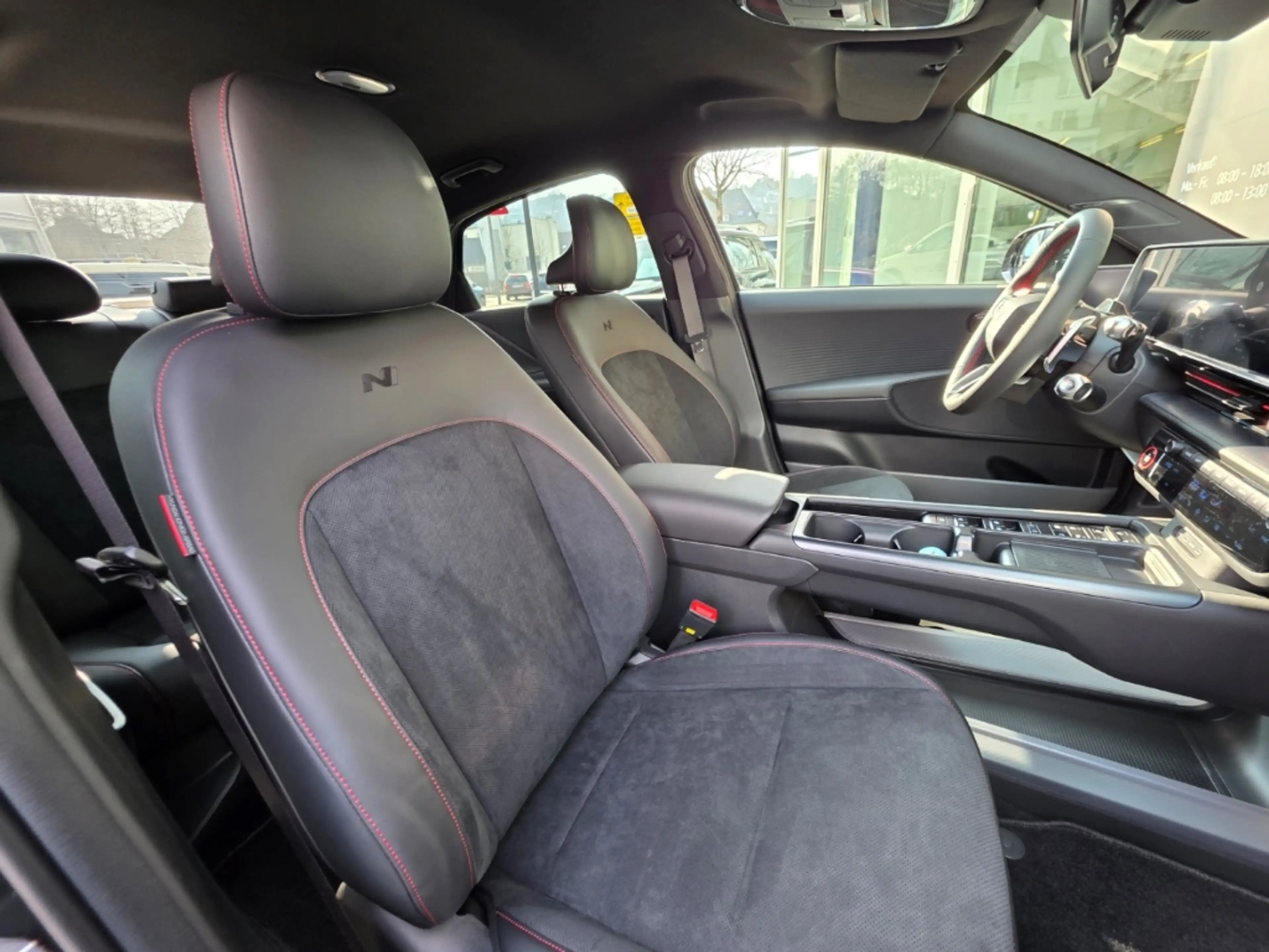 Hyundai IONIQ 6 FL 84 kWh 4WD N LINE X MY26, BOSE, Matrix-LED, 360 — photo 13