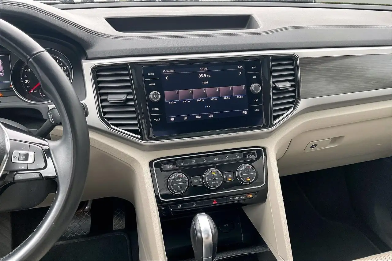 Volkswagen Atlas снимка Volkswagen Atlas