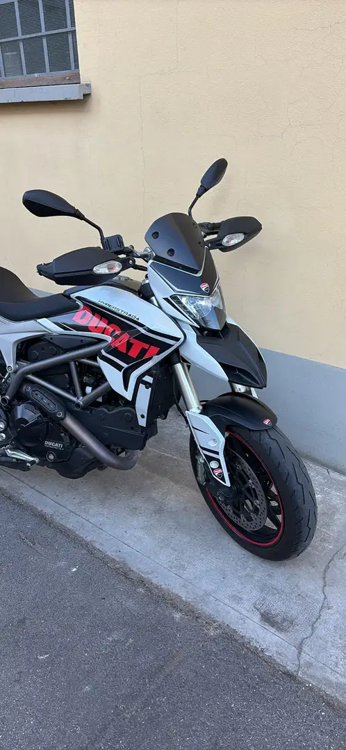 Ducati Hyperstrada - 2