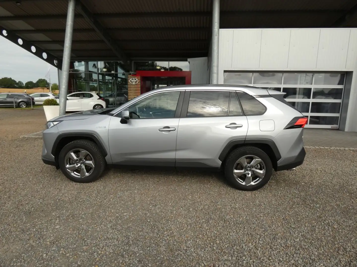 Toyota RAV 4 2.5 4x2 Hybrid Club Silber - 2