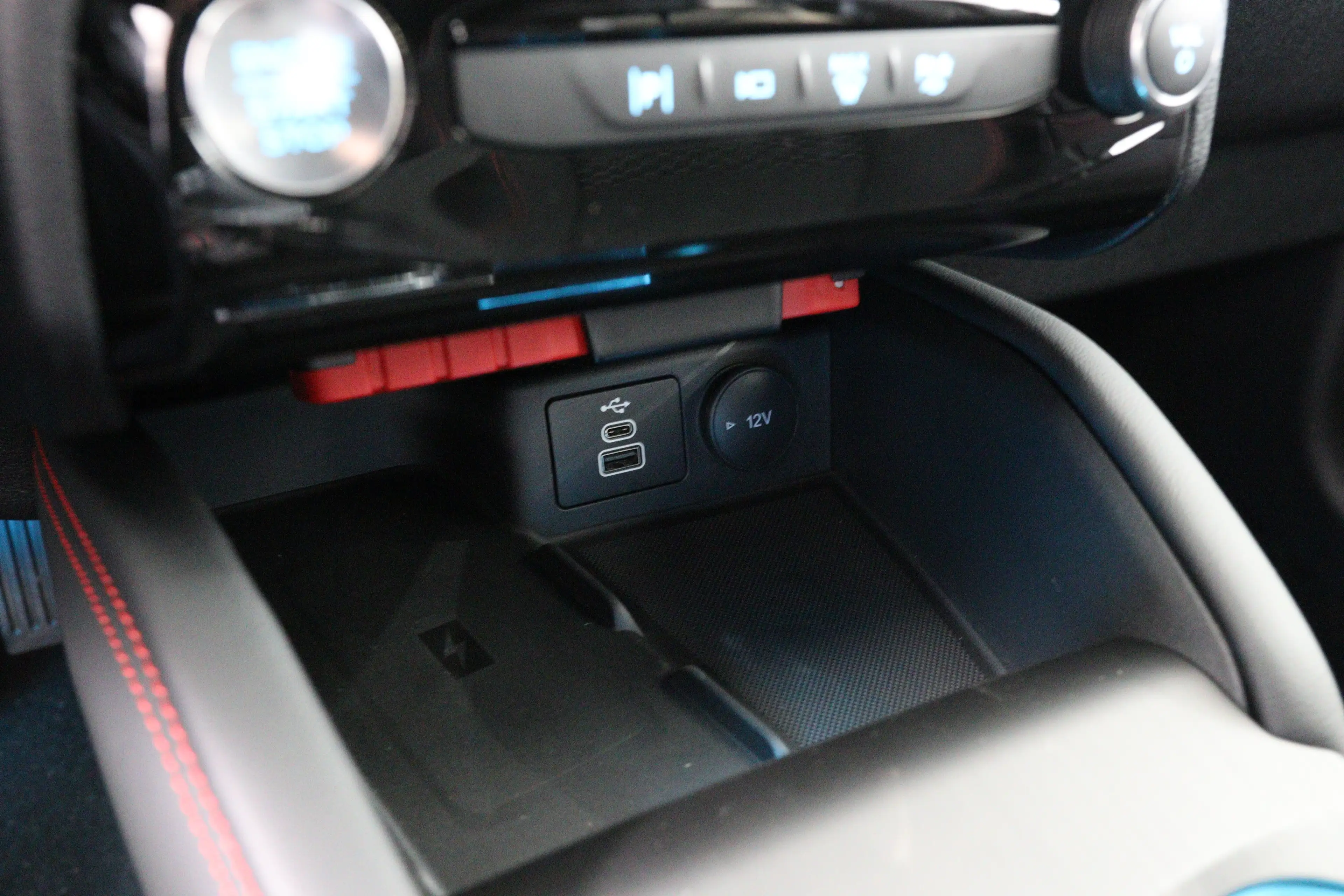 Ford Kuga 2.5 PHEV ST-Line | Trekhaak Elektrisch | Cruise Co — photo 34