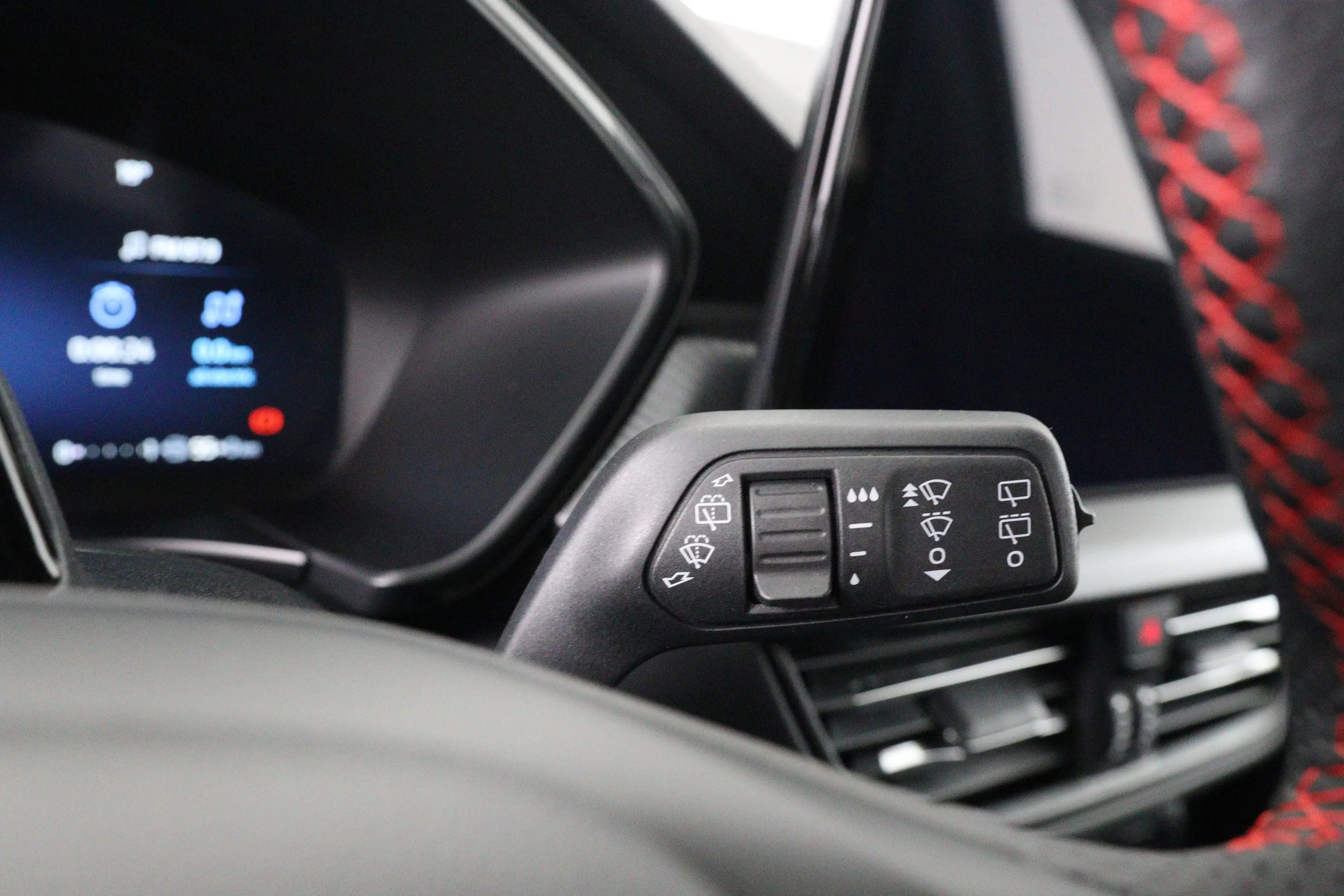 Ford Kuga 2.5 PHEV ST-Line | Trekhaak Elektrisch | Cruise Co — photo 30